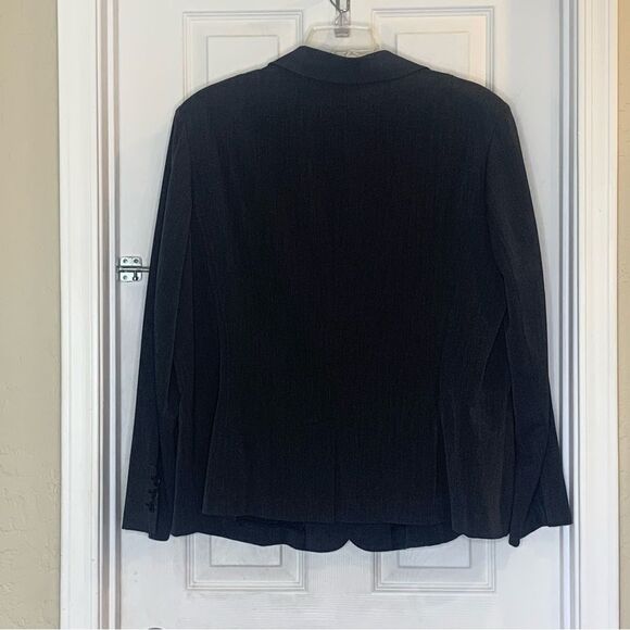 Lane Bryant Black Blazer Size 22/24 - Picture 2 of 8